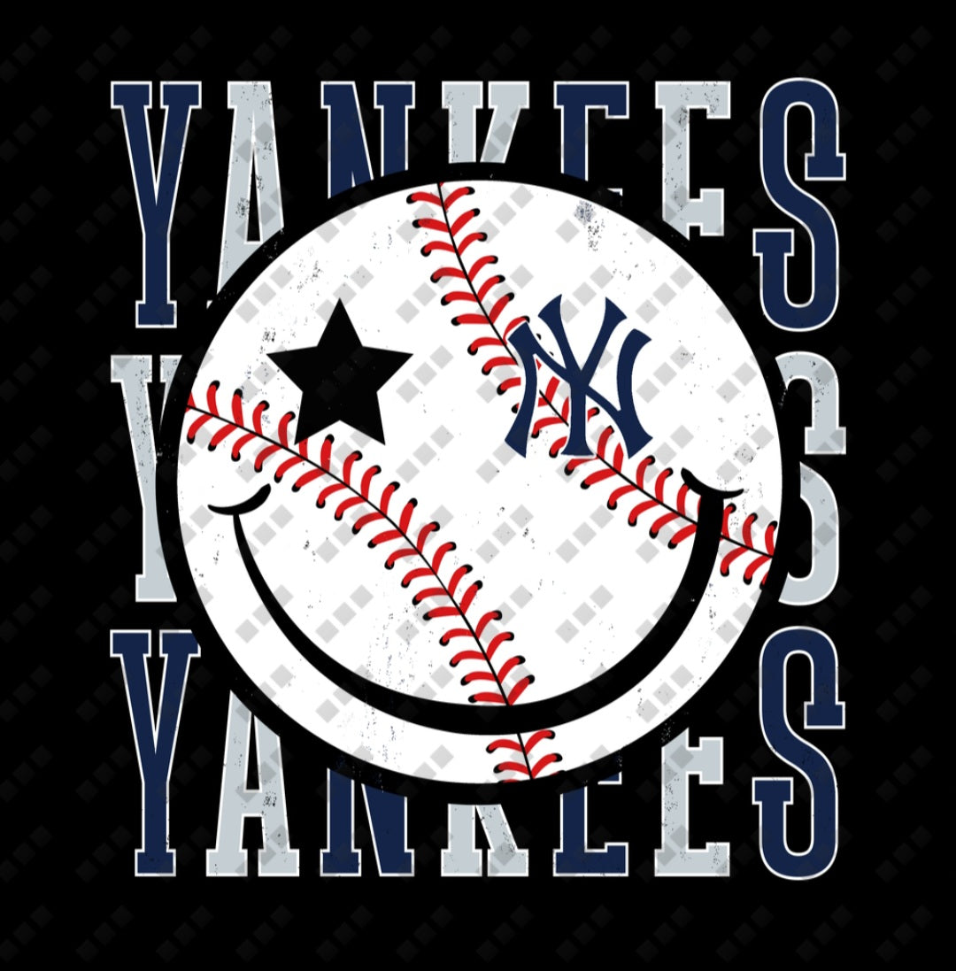 New York Yankees Smiley Face Tee – Unisex