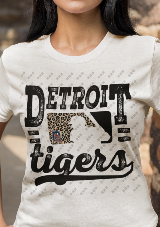 Detroit Tigers Wild Style Graphic Women's T-Shirt