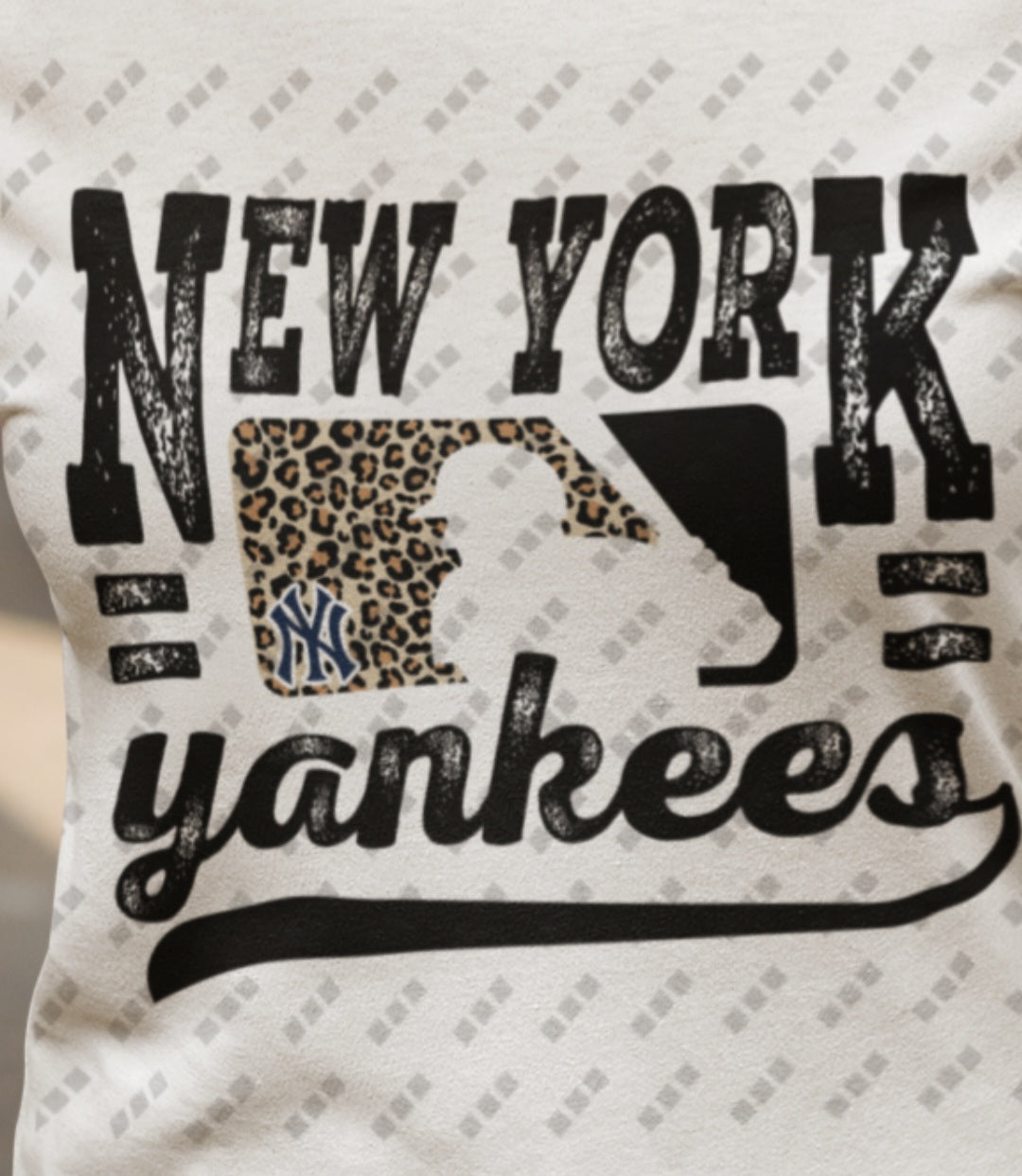 New York Yankees Wild Style Graphic Women's T-Shirt